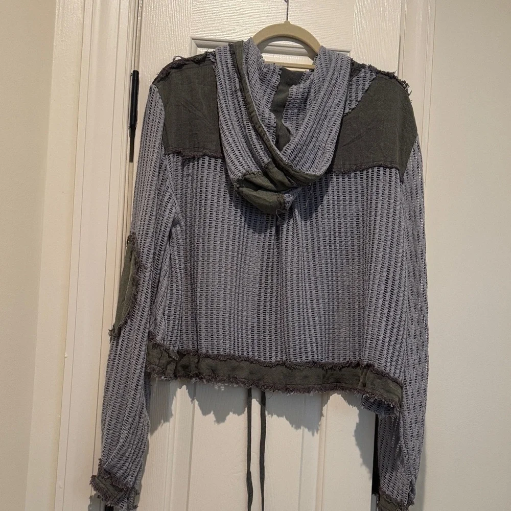 POL women’s Two-Tone crochet like Hooded Utility Jacket in Gray and Olive NWOT - Picture 13 of 16
